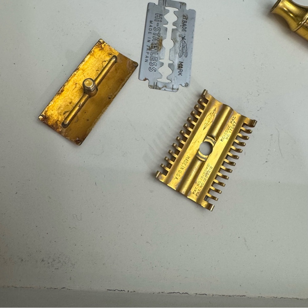 Vintage Gillette Razor & Box Gold Tone - Picture 6 of 10